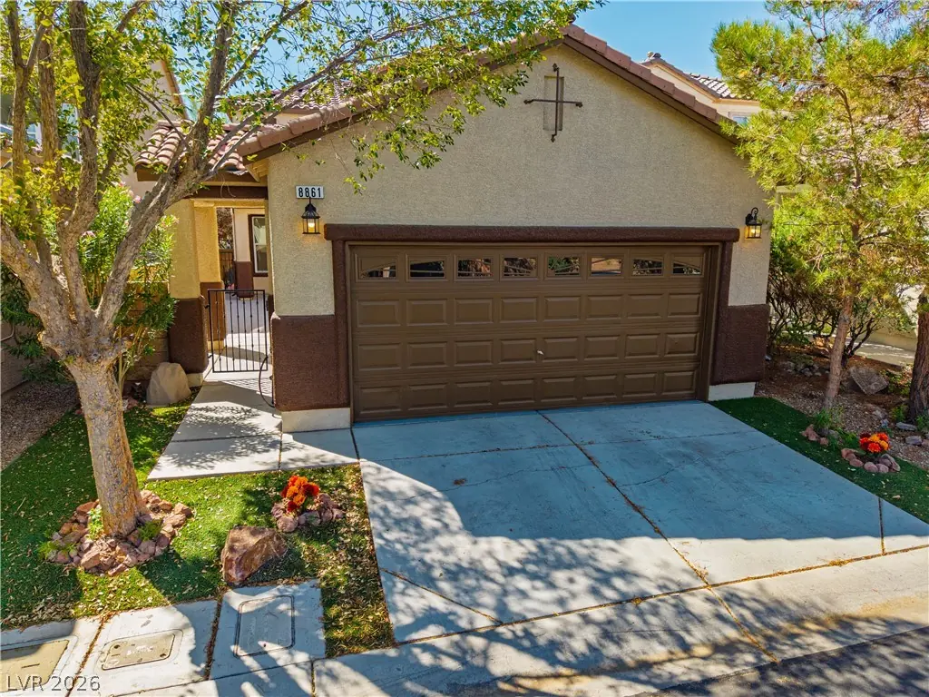 8861 Salvestrin Point Avenue, Las Vegas, NV 89148