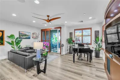 9050 West Tropicana Avenue 1102, Las Vegas, NV 89147 Living Room