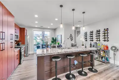 9050 West Tropicana Avenue 1102, Las Vegas, NV 89147 Kitchen