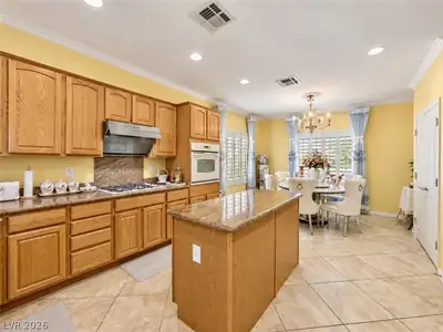 2393 AZTEC RUIN Way, Henderson, NV 89044 Kitchen
