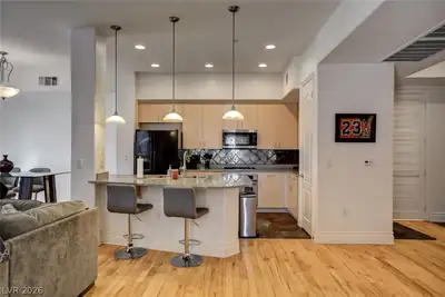38 East Serene Avenue 306, Las Vegas, NV 89123 Kitchen