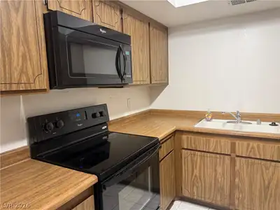1036 Willow Tree Drive A, Las Vegas, NV 89128 Kitchen