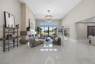 4290 West Ford Avenue, Las Vegas, NV 89139 Living Room