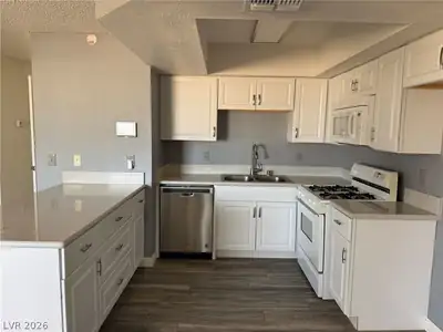 761 Rock Springs Drive 202, Las Vegas, NV 89128 Kitchen