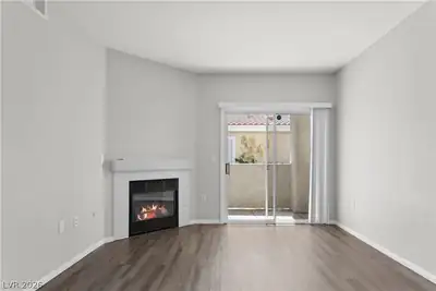 855 North Stephanie Street 2615, Henderson, NV 89014 Living Room