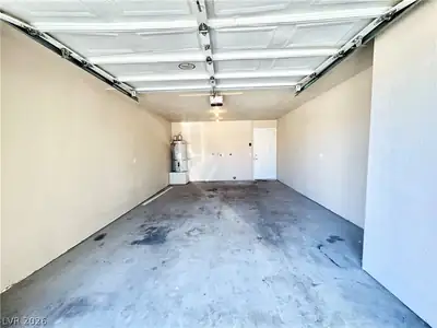 1060 Marne Court B, Pahrump, NV 89048 Garage