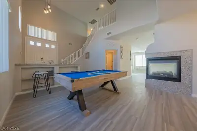 8280 Crown Peak Avenue Las Vegas, NV 89117