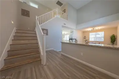 8280 Crown Peak Avenue, Las Vegas, NV 89117 Entrance Foyer