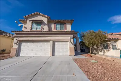 8280 Crown Peak Avenue, Las Vegas, NV 89117 Front of Structure