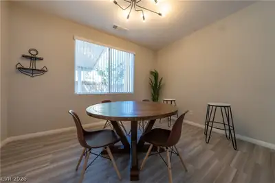 8280 Crown Peak Avenue, Las Vegas, NV 89117 Dining Area