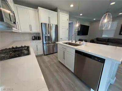 10147 West Meranto Avenue, Las Vegas, NV 89178 Kitchen