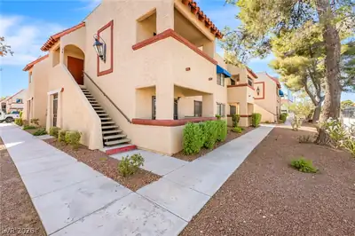 4340 Sanderling Circle 78 Las Vegas, NV 89103