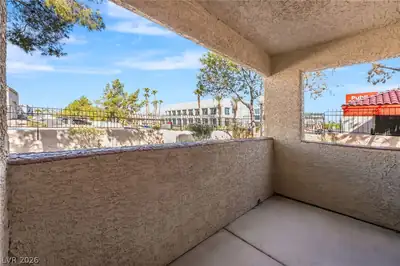 4340 Sanderling Circle 78, Las Vegas, NV 89103 Patio