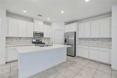 2728 Lindsey Springs Street, Las Vegas, NV 89142 Kitchen