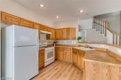 4833 Straight Flush Drive 102, Las Vegas, NV 89122 Kitchen