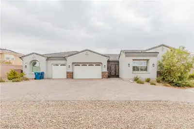 5838 Exbury Gardens, Las Vegas, NV 89118 Front of Structure