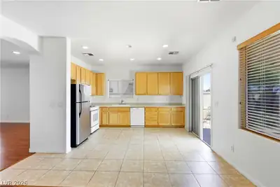 6440 Iguassu Falls Road, Las Vegas, NV 89149 Kitchen