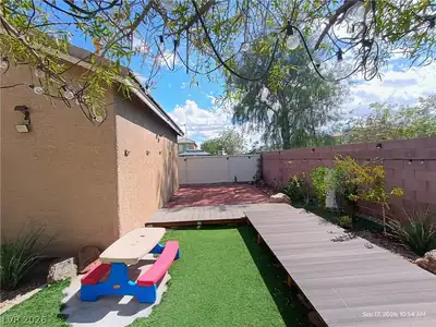 6783 POWELL RIDGE Court 0, Las Vegas, NV 89139 Yard