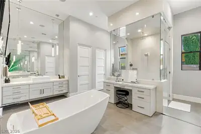 22 Greenside Drive, Las Vegas, NV 89141 Primary Bathroom