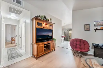 5424 Comchec Way 105, Las Vegas, NV 89108 Living Room