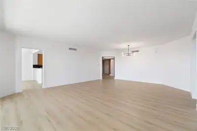 2857 Paradise Road 403, Las Vegas, NV 89109 Living Room