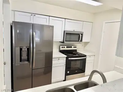 8101 West Flamingo Road 1162, Las Vegas, NV 89147 Kitchen