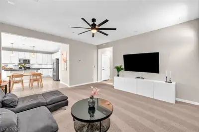763 Elstree Court, Henderson, NV 89052 Living Room