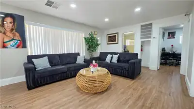 1325 South Eastern Avenue, Las Vegas, NV 89104 Living Room