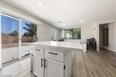 624 Black Sand Court, Henderson, NV 89011 Kitchen