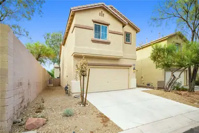 9132 BLUE RAVEN Avenue, Las Vegas, NV 89143 Front of Structure