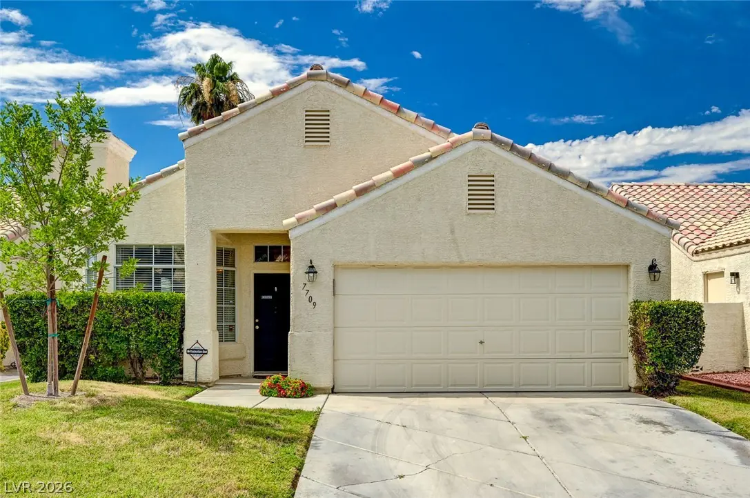 7709 Beach Falls Court, Las Vegas, NV 89149