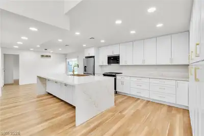 4132 Butterfield Way Las Vegas, NV 89103