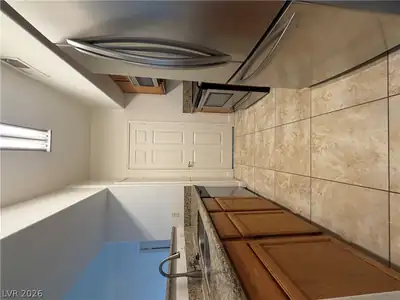 7255 West Sunset Road 1167, Las Vegas, NV 89113 Kitchen