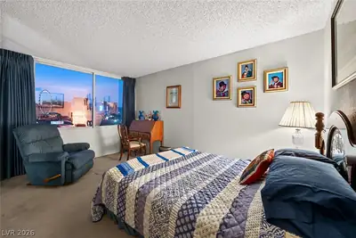 205 East Harmon Avenue 1002, Las Vegas, NV 89169 Bedroom