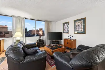 205 East Harmon Avenue 1002, Las Vegas, NV 89169 Living Room