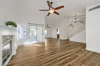 2105 Fountain Springs Drive, Henderson, NV 89074 Living Room