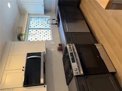 353 Keating Street, Henderson, NV 89074 Kitchen