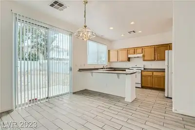 8541 Lost Gold Avenue, Las Vegas, NV 89129 Dining Area