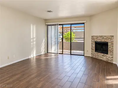 5036 South Rainbow Boulevard 103, Las Vegas, NV 89118 Living Room