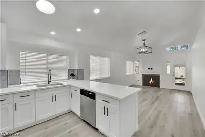 9228 Sun Rose Avenue, Las Vegas, NV 89134 Kitchen