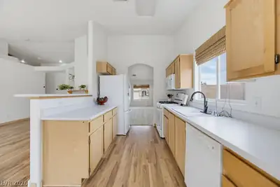 409 Groft Way, Henderson, NV 89015 Kitchen
