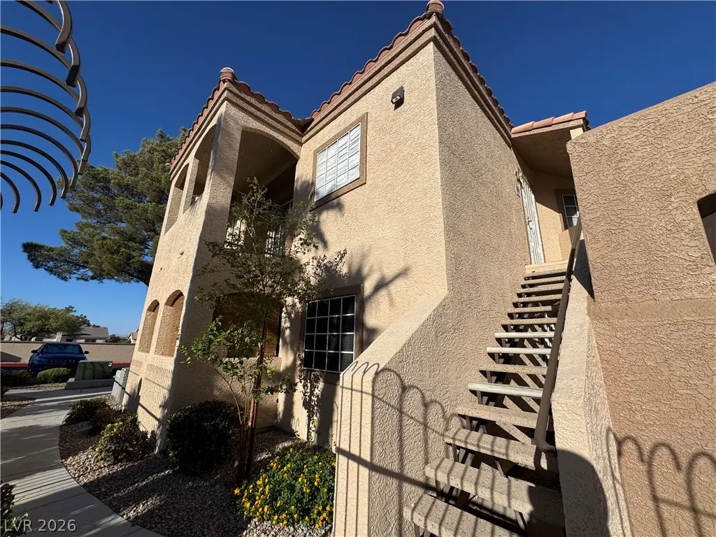 1851 HILLPOINTE Road 2421, Henderson, NV 89074