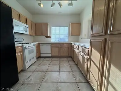 1851 HILLPOINTE Road 2421, Henderson, NV 89074 