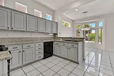 11000 Rackhurst Avenue, Las Vegas, NV 89134 Kitchen