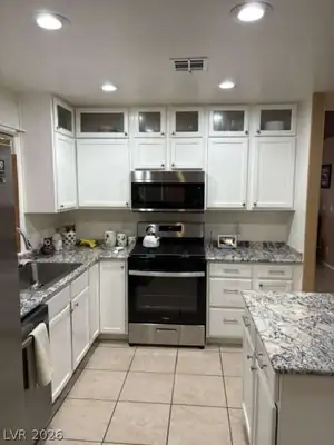 7217 Pisa Avenue, Las Vegas, NV 89130 Kitchen