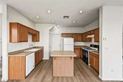 730 Emerald Idol Place, Henderson, NV 89011 