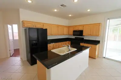 8247 AZURE SHORES Court, Las Vegas, NV 89117 