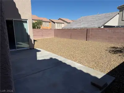 8012 DUTCH VILLAS Street, Las Vegas, NV 89139 Yard