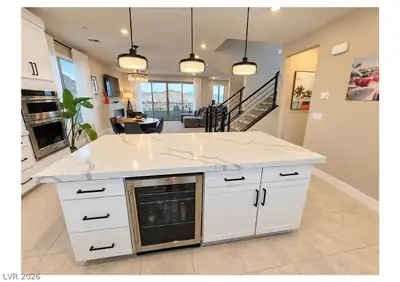 11682 Midnight Melody Avenue, Las Vegas, NV 89138 Kitchen