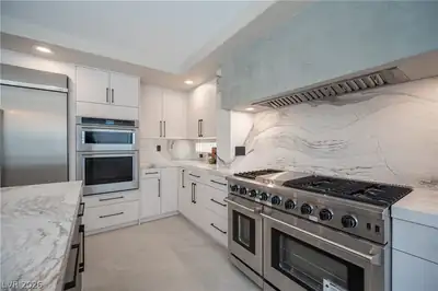 4139 Abernethy Forest Place, Las Vegas, NV 89141 Kitchen